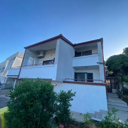 Cukon Holiday Home Premantura Exterior photo