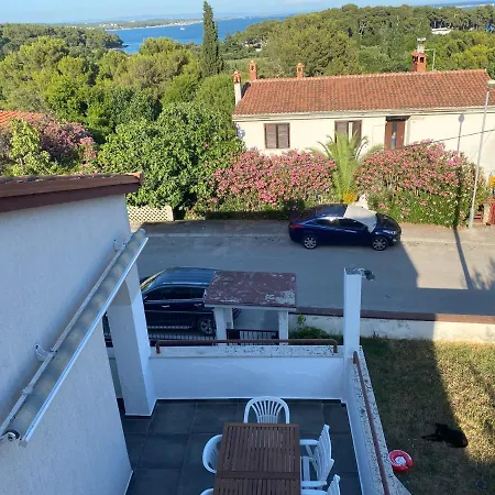 Cukon Holiday Home Premantura Exterior photo