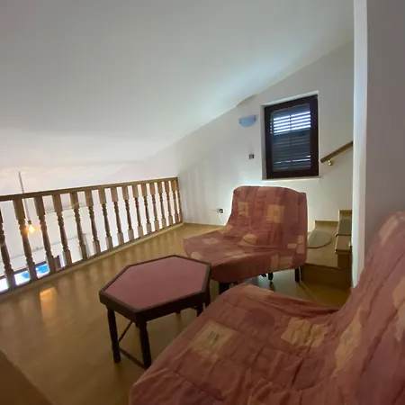 Cukon Holiday Home Premantura Room photo